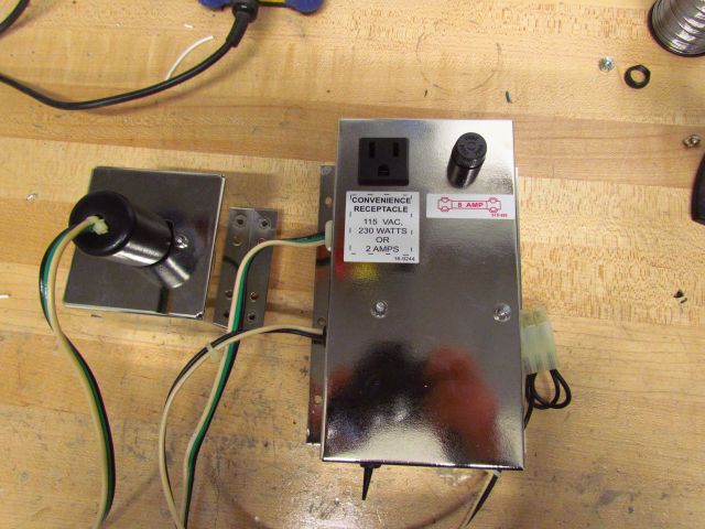 163
Rebuilt  power  box is  properly labeled for this  application(USA).