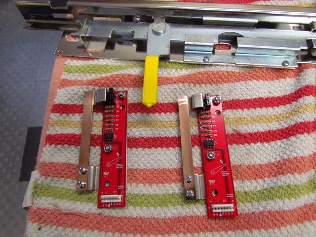 205
The flipper  button  board assemblies  are  cleaned and  polished.One  new  board  was  supplied so another  was  sourced  