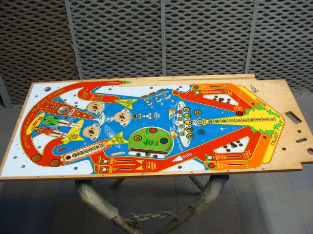 147
 Ready to give the playfield a final clear.Normally I do two  single coat sessions but in the case of this playfield it has