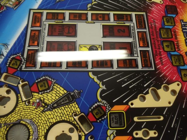86
Better shot of the  insert level and general flatness of the playfield  now with it's final clear.