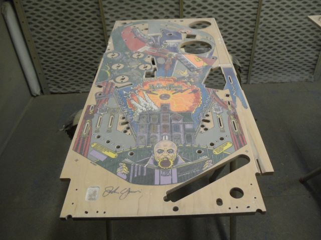 9
Playfield is sanded and is going to be prepped for a second and final clear.