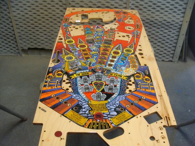 99
 After a day or two I will sand and apply the final clear to the playfield.It would be fine like this but I prefer to releve
