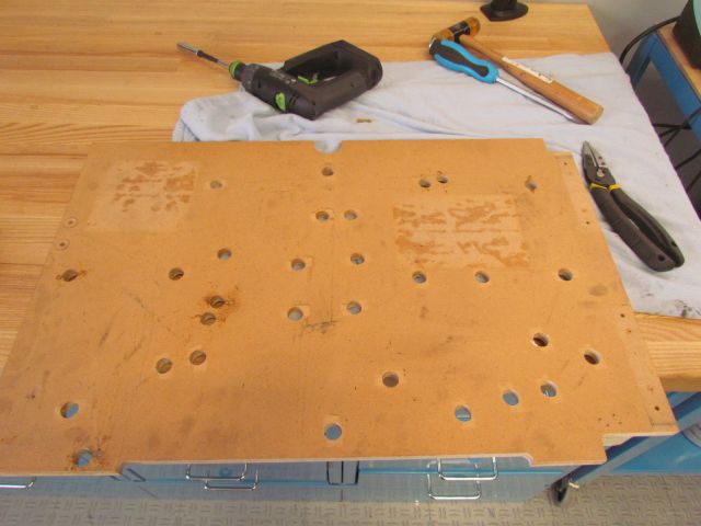 47
Lamp panel torn down.The backside will be  sanded as clean as possible.