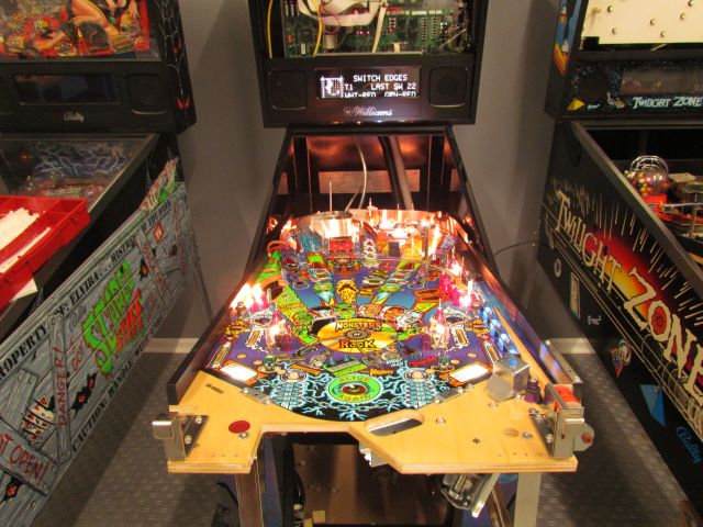 111
Playfield is in the cabinet and powered up for testing.Dmd shows black and white  until I load the  correct code for MB.