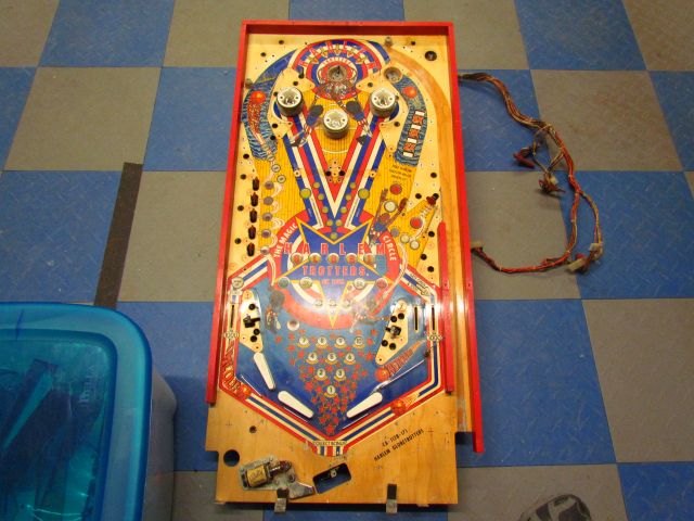 1
This is what I am starting with on this project.It is a partially torn down Harlem Globetrotters.This is the playfield